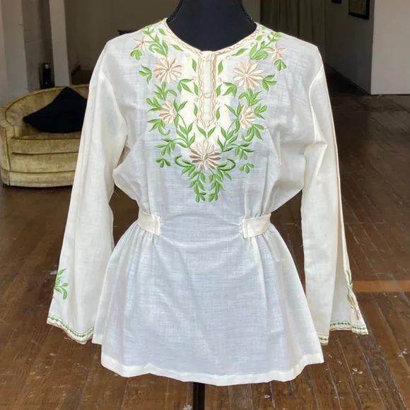 Vintage sixties anembroidered Green floral boho top - Picture 12 of 12